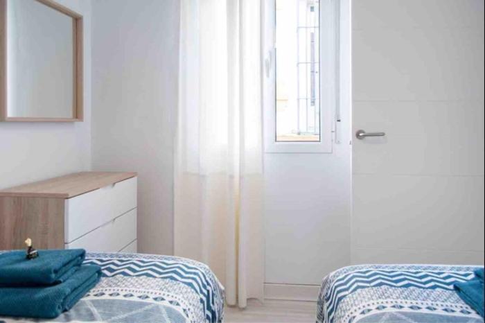 Appartement Junto A Calle Betis Y Plaza De Cuba