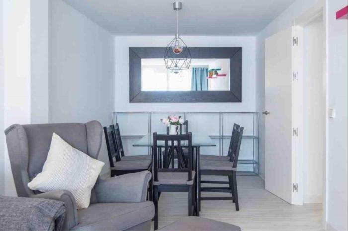 Appartement Junto A Calle Betis Y Plaza De Cuba Séville